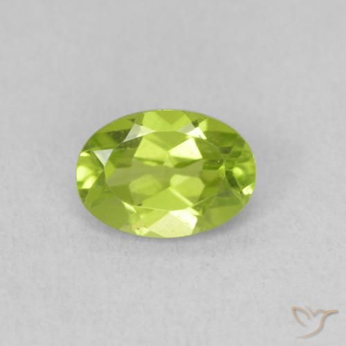 0.95ct Natural Verde amarelado vivo Peridoto, oval, VVS-VS