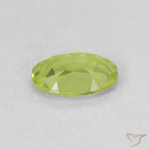 Peridoto Verde claro Natural 0.85ct, oval, VS