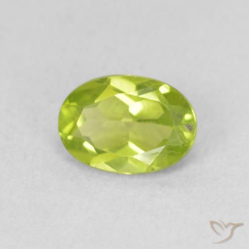Peridoto Verde claro Natural 0.87ct, oval, VS