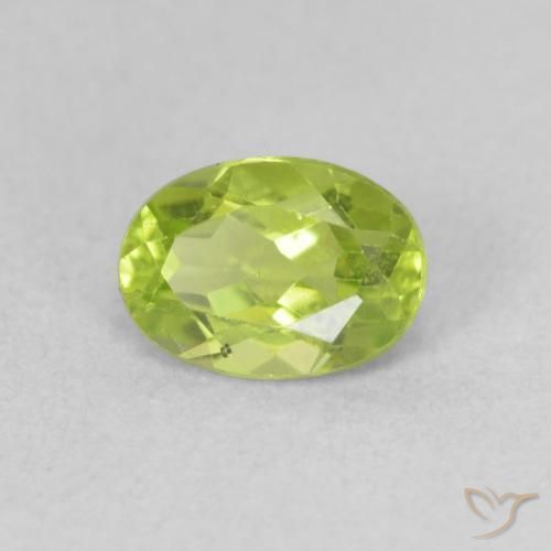 Peridoto Verde médio Natural 0.95ct, oval, VS