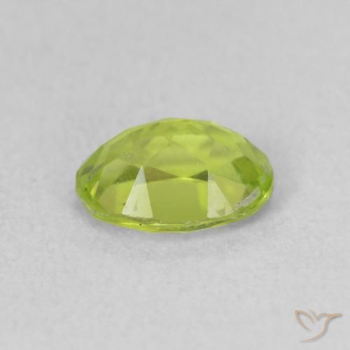 Peridoto Verde médio Natural 0.95ct, oval, VS