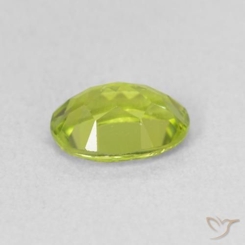 Peridoto Verde médio Natural 0.95ct, oval, VS