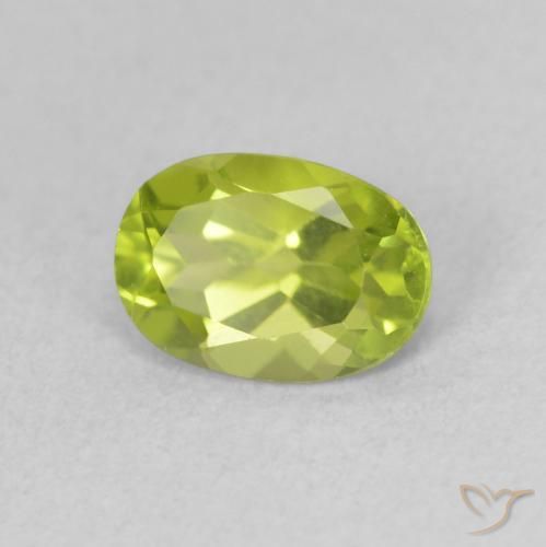 Peridoto Verde amarelado vivo Natural 0.98ct, oval, VS