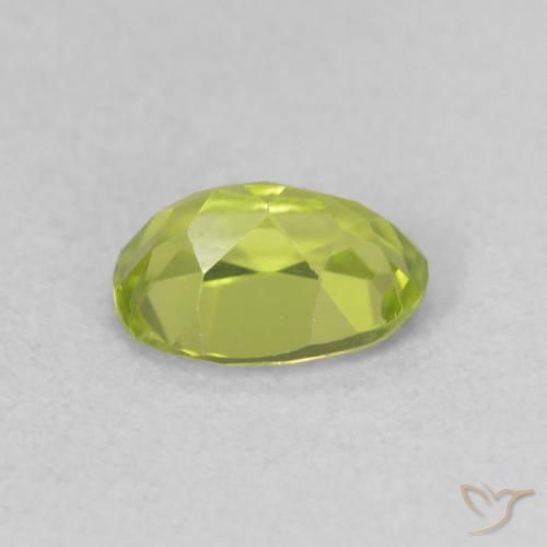 Peridoto Verde amarelado vivo Natural 0.98ct, oval, VS