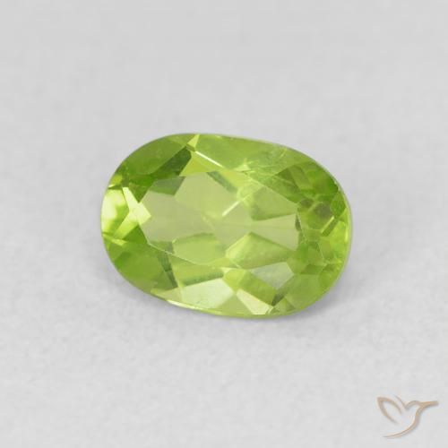 Peridoto Verde médio Natural 0.96ct, oval, VS