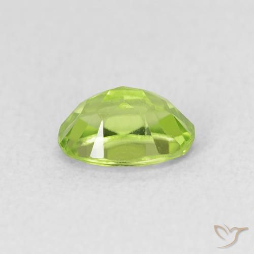 Peridoto Medium Light-Green Natural 0.95ct, oval, VS