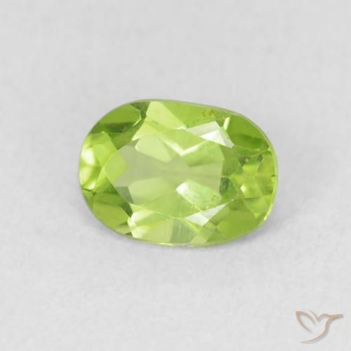 Peridoto Luz verde Natural 0.96ct, oval, VS