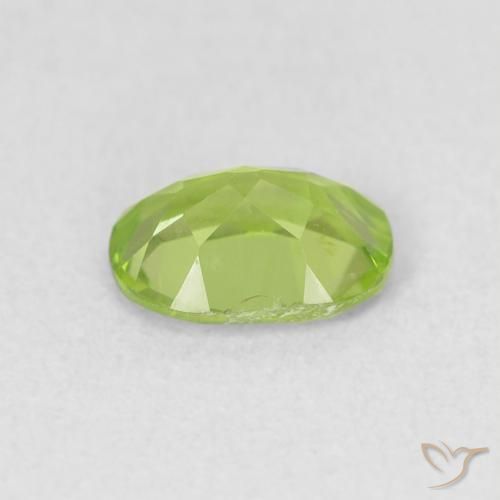 Peridoto Luz verde Natural 0.96ct, oval, VS