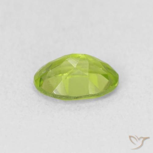 Peridoto Verde médio Natural 0.85ct, oval, VS