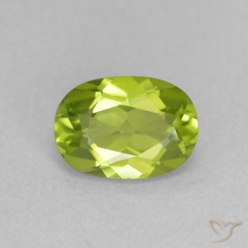 0.96ct Natural Verde amarelado Peridoto, oval, VS