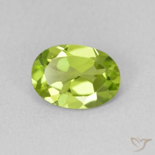 Peridoto Verde médio Natural 0.95ct, oval, VS