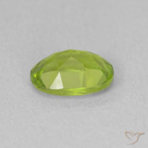 Peridoto Verde médio Natural 0.95ct, oval, VS