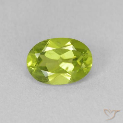 0.92ct Natural Verde amarelado Peridoto, oval, VVS-VS