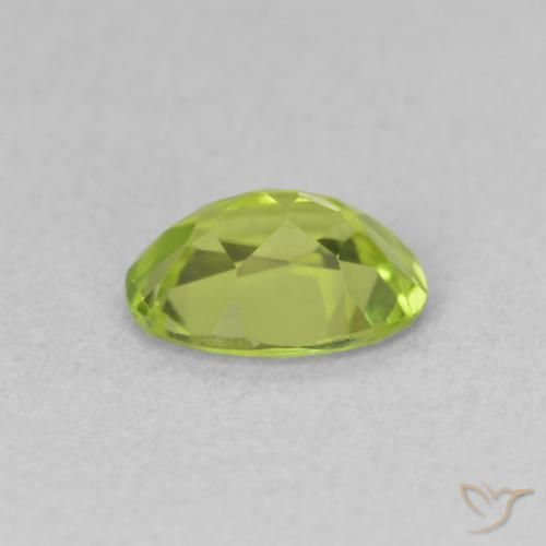 Peridoto Verde claro Natural 0.78ct, oval, VVS-VS