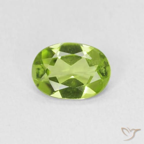 0.67ct Natural Verde amarelado Peridoto, oval, VVS