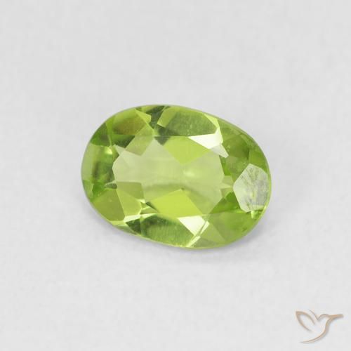 Peridoto Verde amarelado Natural 0.67ct, oval, VVS