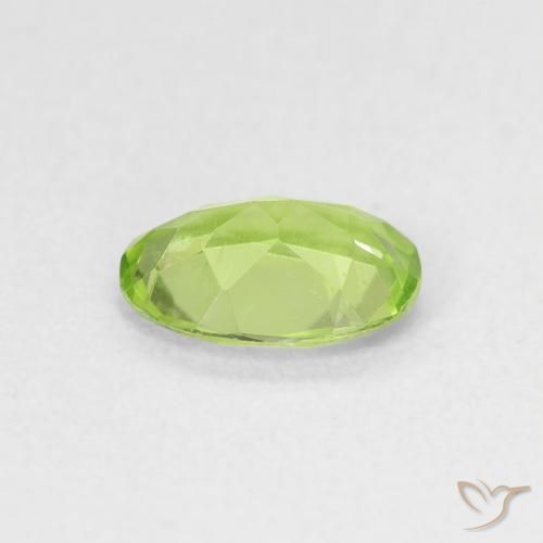 Peridoto Verde Vivo Claro Natural 0.78ct, oval, VVS