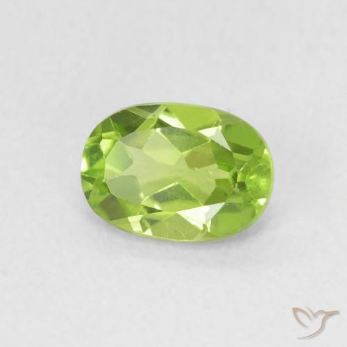 Peridoto Verde médio Natural 0.96ct, oval, VVS-VS