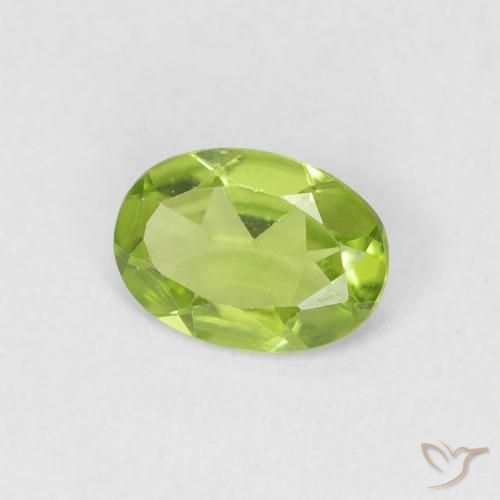 Peridoto Verde médio Natural 0.71ct, oval, VVS-VS