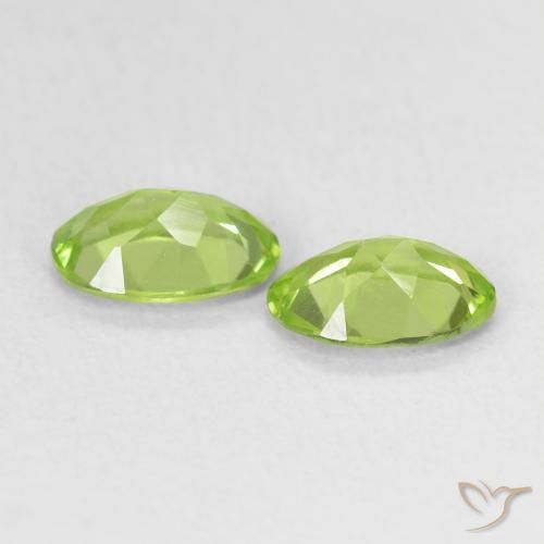 Pedras preciosas de Peridoto Verde Vivo Claro natural de 1.39 ct, oval, VS