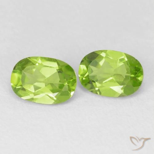 Pedras preciosas de Peridoto Verde médio natural de 1.92 ct, oval, VVS-VS