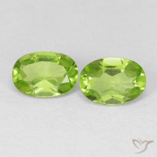 1.82ctw Natural verde vivo Peridoto, oval, VVS-VS