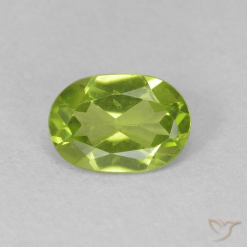 0.82ct Natural Verde claro Peridoto, oval, VS