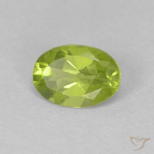 Peridoto Verde médio Natural 0.72ct, oval, VVS