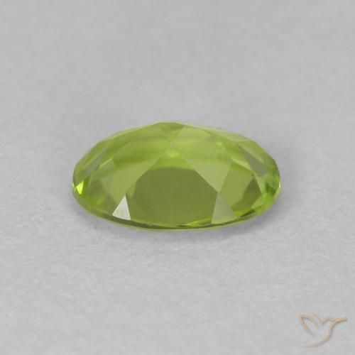Peridoto Verde médio Natural 0.85ct, oval, VVS