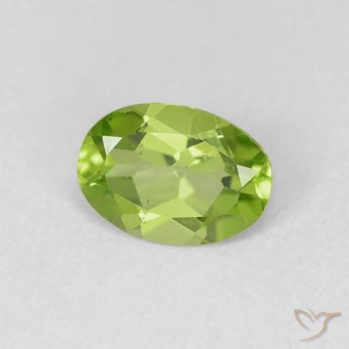 Peridoto Verde amarelado Natural 0.77ct, oval, VVS-VS