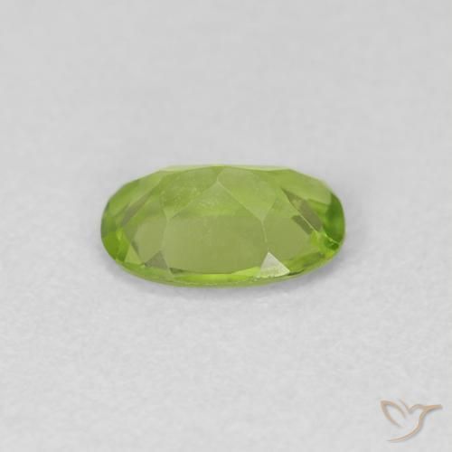 Peridoto Verde médio Natural 0.78ct, oval, VVS-VS