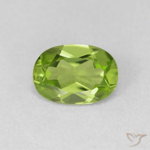 0.87ct Natural Verde médio Peridoto, oval, VVS-VS