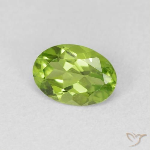 Peridoto Verde médio Natural 0.84ct, oval, VVS-VS