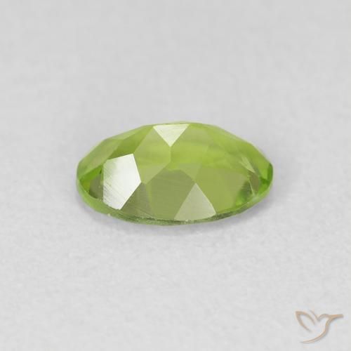 Peridoto Verde médio Natural 0.84ct, oval, VVS-VS
