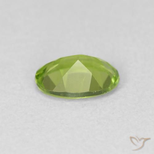 Peridoto verde vivo Natural 0.77ct, oval, VVS-VS