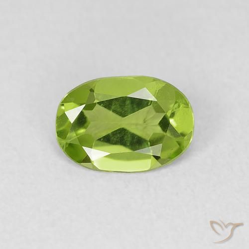0.70ct Natural verde vivo Peridoto, oval, VVS-VS