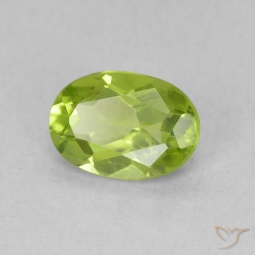 Peridoto Verde médio Natural 0.92ct, oval, VS