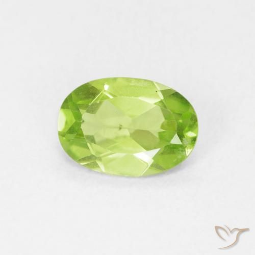 Peridoto Verde médio Natural 0.77ct, oval, VVS-VS