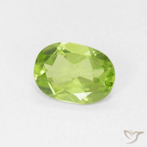 Peridoto Verde médio Natural 0.88ct, oval, VVS-VS