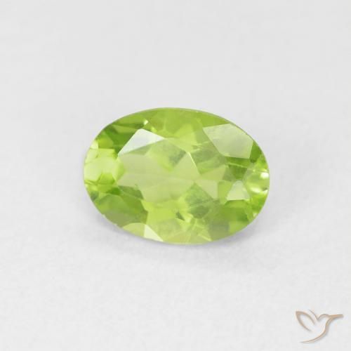 Peridoto Luz verde Natural 0.80ct, oval, VVS-VS