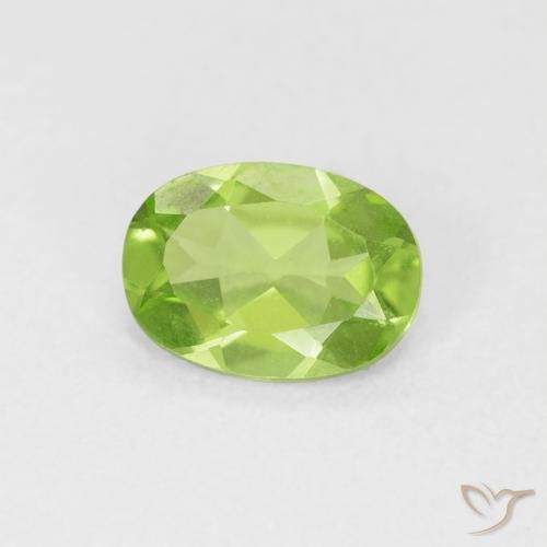 Peridoto Verde médio Natural 0.78ct, oval, VVS-VS
