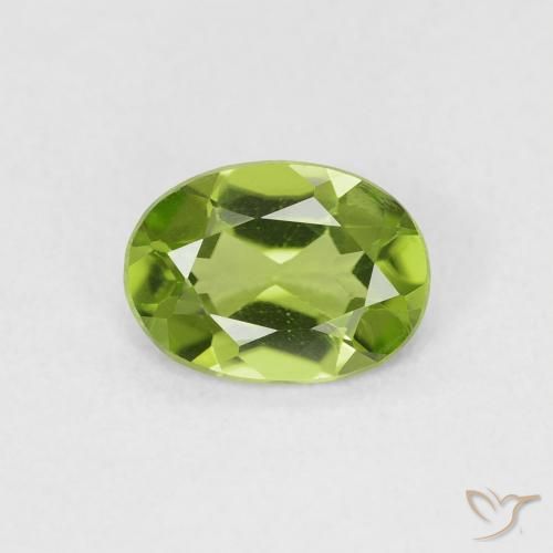 0.83ct Natural Verde amarelado Peridoto, oval, VVS-VS