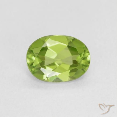 0.90ct Natural Verde amarelado Peridoto, oval, VVS-VS