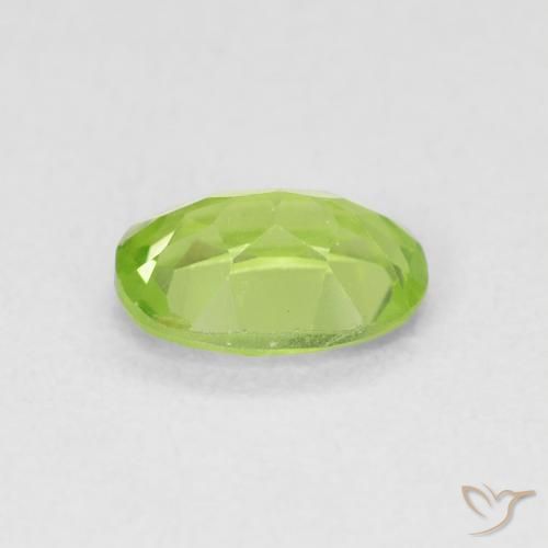 Peridoto Verde claro Natural 0.90ct, oval, VS