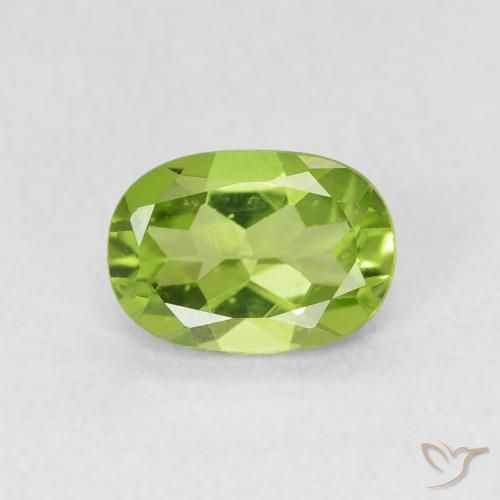 0.87ct Natural Verde médio Peridoto, oval, VS