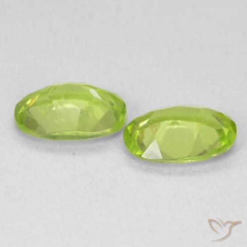 Pedras preciosas de Peridoto Verde claro natural de 1.64 ct, oval, VVS-VS