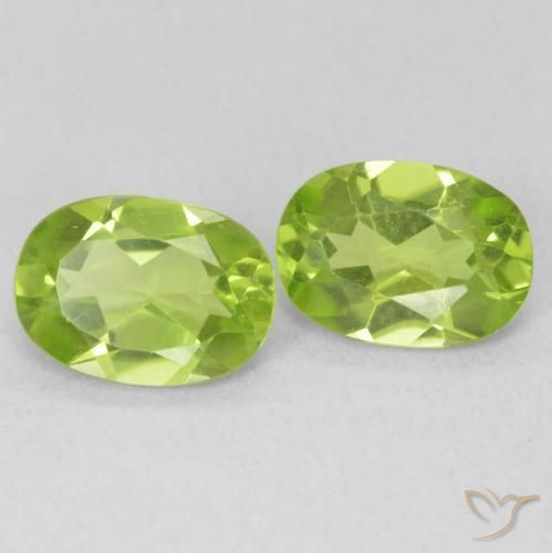 Pedras preciosas de Peridoto Verde claro natural de 1.64 ct, Corte Oval, VVS-VS
