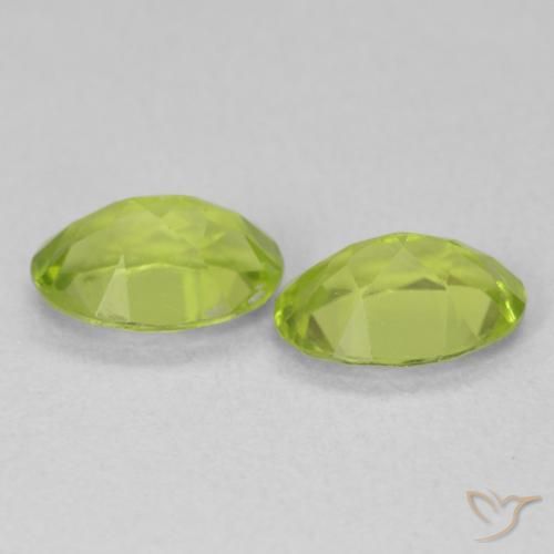 Pedras preciosas de Peridoto Verde claro natural de 1.60 ct, oval, VVS-VS