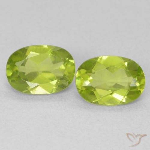 1.74ctw Natural Verde claro Peridoto, oval, VVS-VS