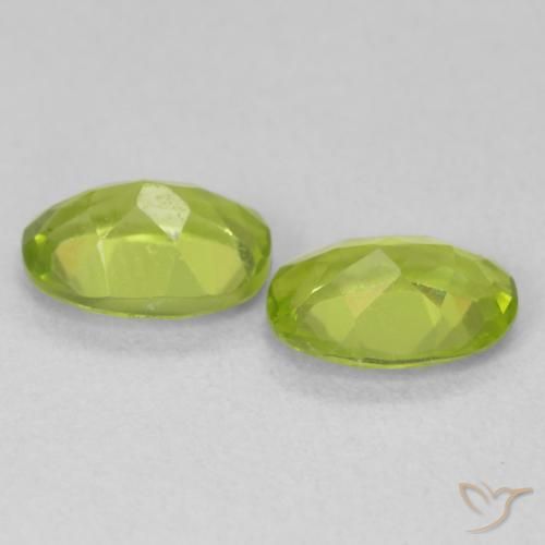 Pedras preciosas de Peridoto Verde claro natural de 1.74 ct, oval, VVS-VS